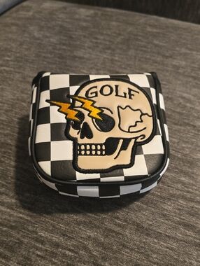 Devereux Golf Checkered Mallet Cover